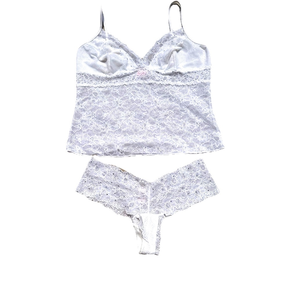 Victoria’s Secret  lingerie tank
Top  White Lace Bralette